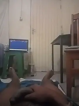 izinjamfee2 online show from February 25, 9:03 pm