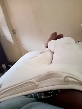 izinjamfee2 online show from September 19, 12:42 pm