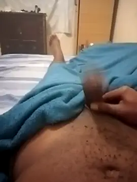 izinjamfee2 online show from December 18, 11:30 pm