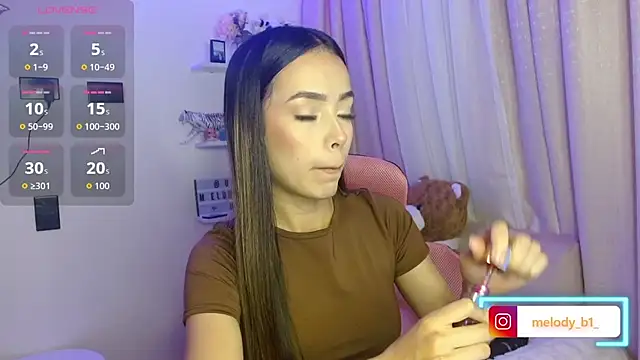 Snapshot of melody_brawns chatting on February 24, 12:44 am melody brawns online show from February 24, 12:44 am