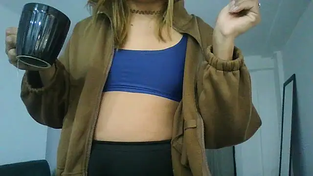 Snapshot of Yerucita chatting on June 25, 4:54 am Yerucita online show from June 25, 4:54 am