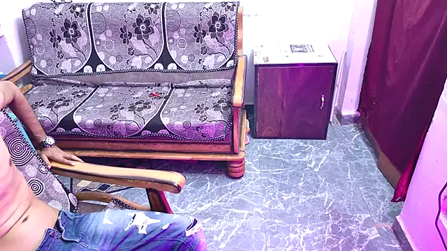 Habibi big b online show from October 24, 5:45 pm