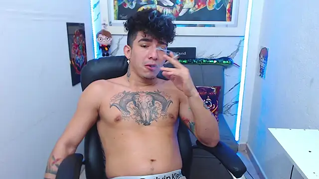 Snapshot of targuerian22 chatting on November 29, 6:57 am targuerian22 online show from November 29, 6:57 am