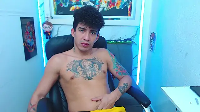 Snapshot of targuerian22 chatting on November 8, 7:56 am targuerian22 online show from November 8, 7:56 am