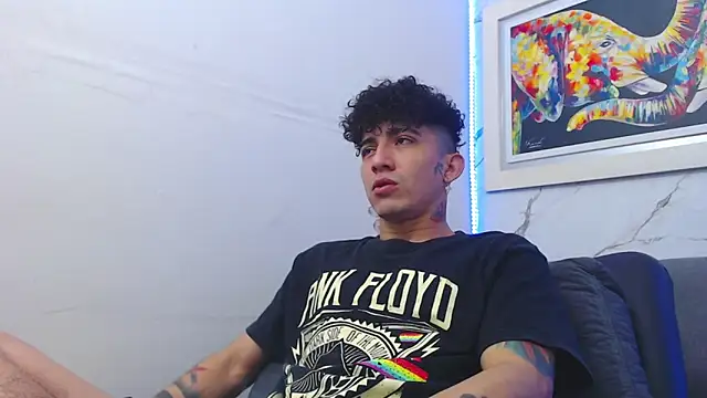 targuerian22 online show from December 22, 11:27 pm