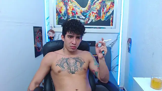 Snapshot of targuerian22 chatting on November 12, 2:26 am targuerian22 online show from November 12, 2:26 am