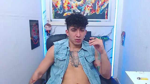 Snapshot of targuerian22 chatting on November 27, 11:32 am targuerian22 online show from November 27, 11:32 am