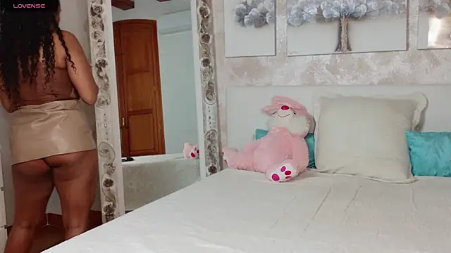 MilaTeenX online show from April 10, 5:58 am