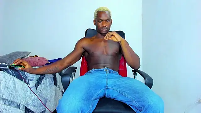 edwin mosquera1 online show from March 8, 3:21 am