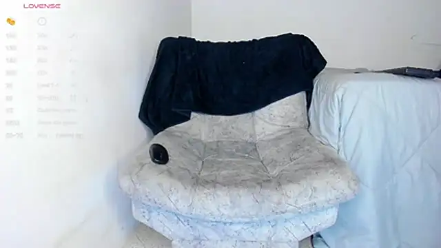 edwin mosquera1 online show from April 18, 10:50 am