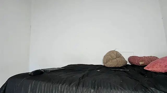 edwin mosquera1 online show from April 11, 4:42 am