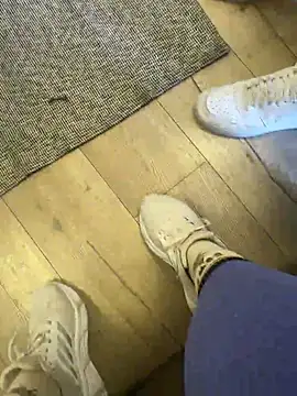 Cheinneyia online show from April 2, 1:07 pm