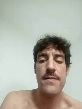 Snapshot of gorkamacbew chatting on January 6, 9:19 am gorkamacbew online show from January 6, 9:19 am