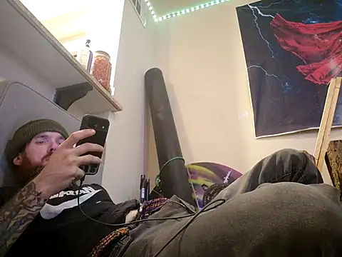 lit702 online show from January 12, 8:04 pm