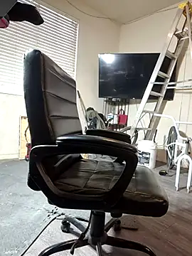 lit702 online show from March 22, 7:15 pm