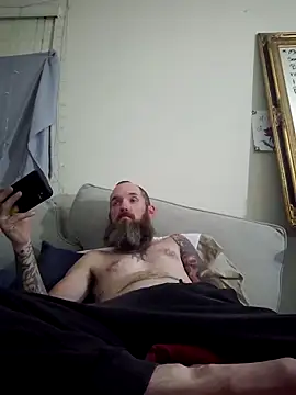 lit702 online show from April 5, 10:33 am