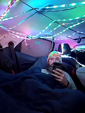 Snapshot of lit702 chatting on December 3, 3:40 am lit702 online show from December 3, 3:40 am