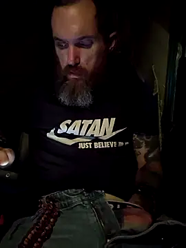 Snapshot of lit702 chatting on November 1, 4:08 am lit702 online show from November 1, 4:08 am