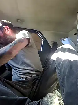 lit702 online show from February 5, 9:43 pm