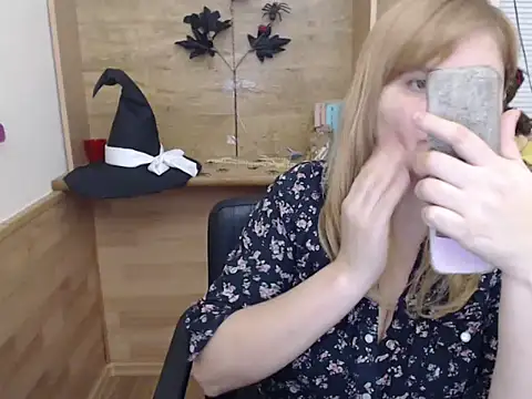 DaniellaKiss online show from November 26, 6:41 pm