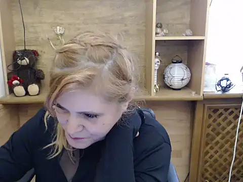 DaniellaKiss online show from March 17, 1:36 pm