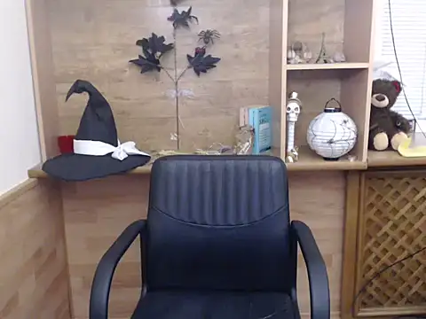 DaniellaKiss online show from December 3, 9:36 pm