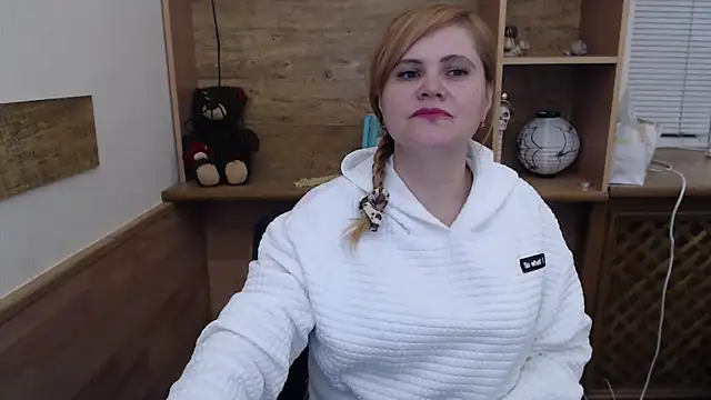 DaniellaKiss online show from March 25, 5:01 pm