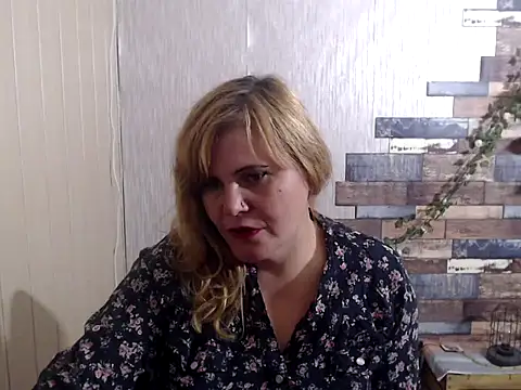 DaniellaKiss online show from September 11, 8:20 pm