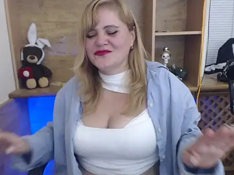 DaniellaKiss online show from October 10, 2:40 pm