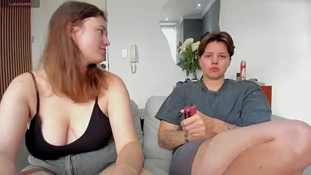 jessica tenderly online show from November 10, 2:33 pm