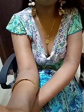 Snapshot of Roja-Telugu777 chatting on March 21, 3:02 pm Roja-Telugu777 online show from March 21, 3:02 pm