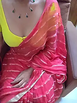 Snapshot of Roja-Telugu777 chatting on July 2, 1:39 am Roja-Telugu777 online show from July 2, 1:39 am