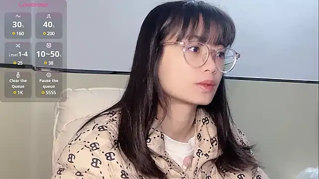 Snapshot of Honey-cici chatting on March 18, 2:51 am Honey-cici online show from March 18, 2:51 am