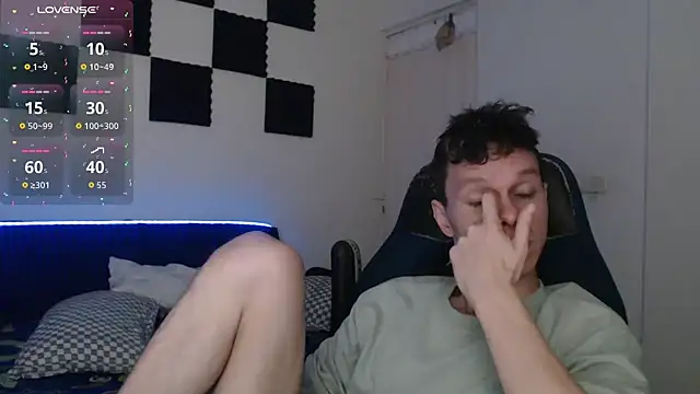 Snapshot of bryamado69 chatting on November 20, 6:14 am bryamado69 online show from November 20, 6:14 am