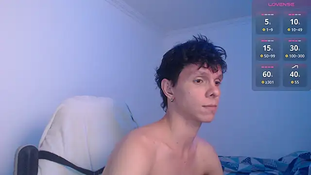 bryamado69 online show from April 22, 1:23 am