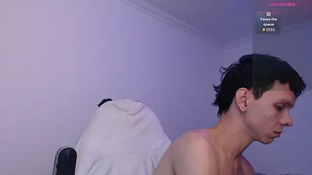 bryamado69 online show from March 14, 8:26 pm