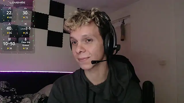 Snapshot of bryamado69 chatting on October 8, 3:08 am bryamado69 online show from October 8, 3:08 am