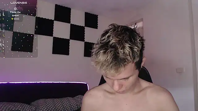 Snapshot of bryamado69 chatting on September 27, 3:40 pm bryamado69 online show from September 27, 3:40 pm