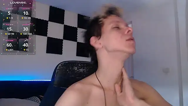 Snapshot of bryamado69 chatting on October 24, 2:49 pm bryamado69 online show from October 24, 2:49 pm