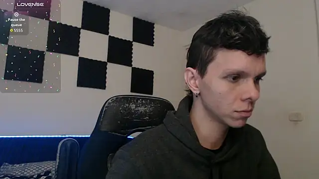 Snapshot of bryamado69 chatting on December 2, 3:41 am bryamado69 online show from December 2, 3:41 am