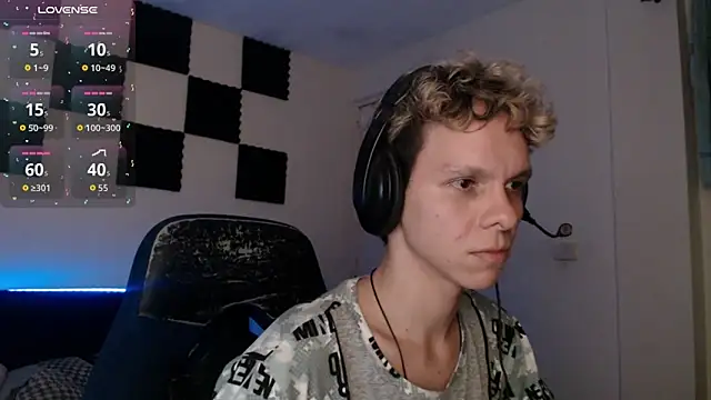 Snapshot of bryamado69 chatting on October 23, 2:21 am bryamado69 online show from October 23, 2:21 am