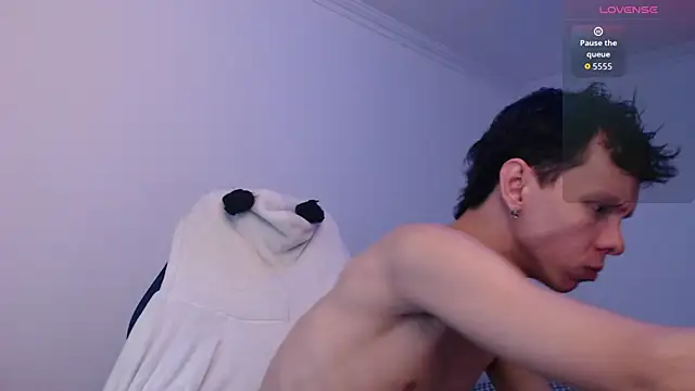 bryamado69 online show from March 20, 10:49 am