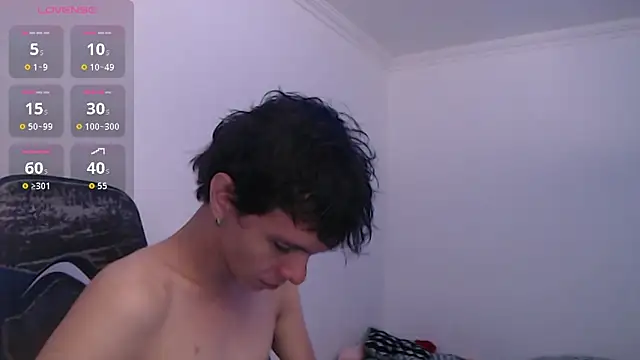 bryamado69 online show from May 7, 5:44 am