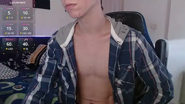 Snapshot of bryamado69 chatting on November 13, 11:47 am bryamado69 online show from November 13, 11:47 am