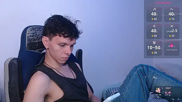 Snapshot of bryamado69 chatting on June 19, 5:24 am bryamado69 online show from June 19, 5:24 am
