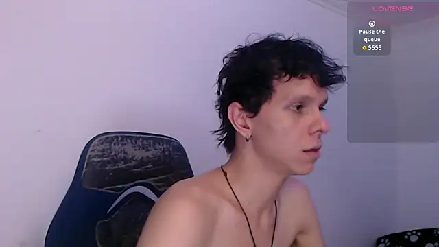 bryamado69 online show from May 10, 9:05 pm
