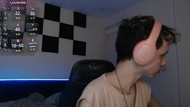 Snapshot of bryamado69 chatting on October 15, 3:49 am bryamado69 online show from October 15, 3:49 am