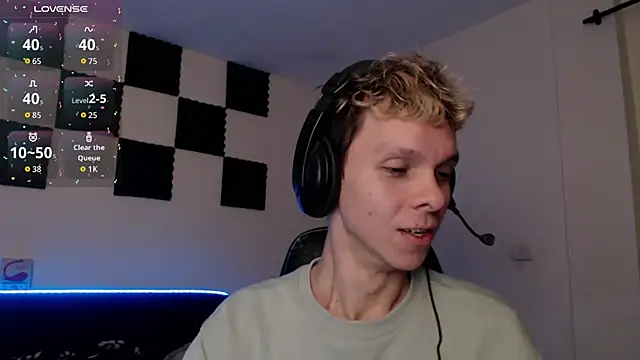 Snapshot of bryamado69 chatting on September 20, 11:37 am bryamado69 online show from September 20, 11:37 am