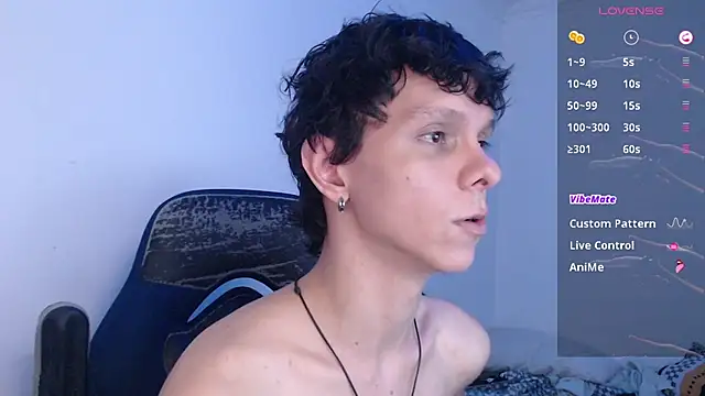bryamado69 online show from May 19, 8:38 pm
