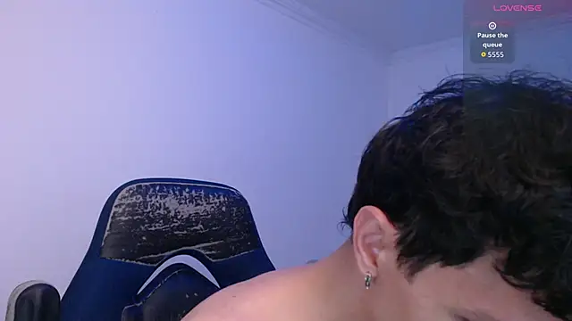 bryamado69 online show from March 26, 7:39 am